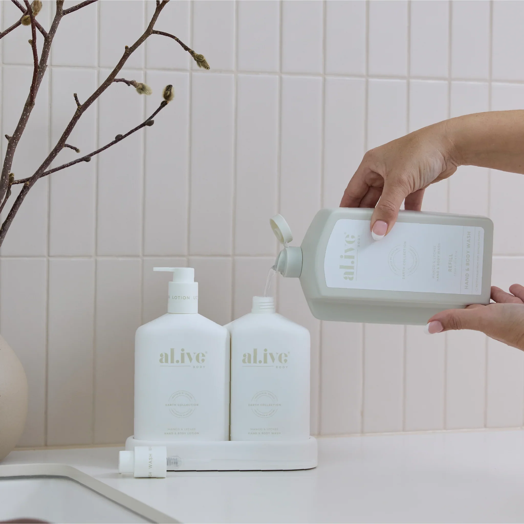 1L Hand & Body Wash Refill - Mango & Lychee - Image 4
