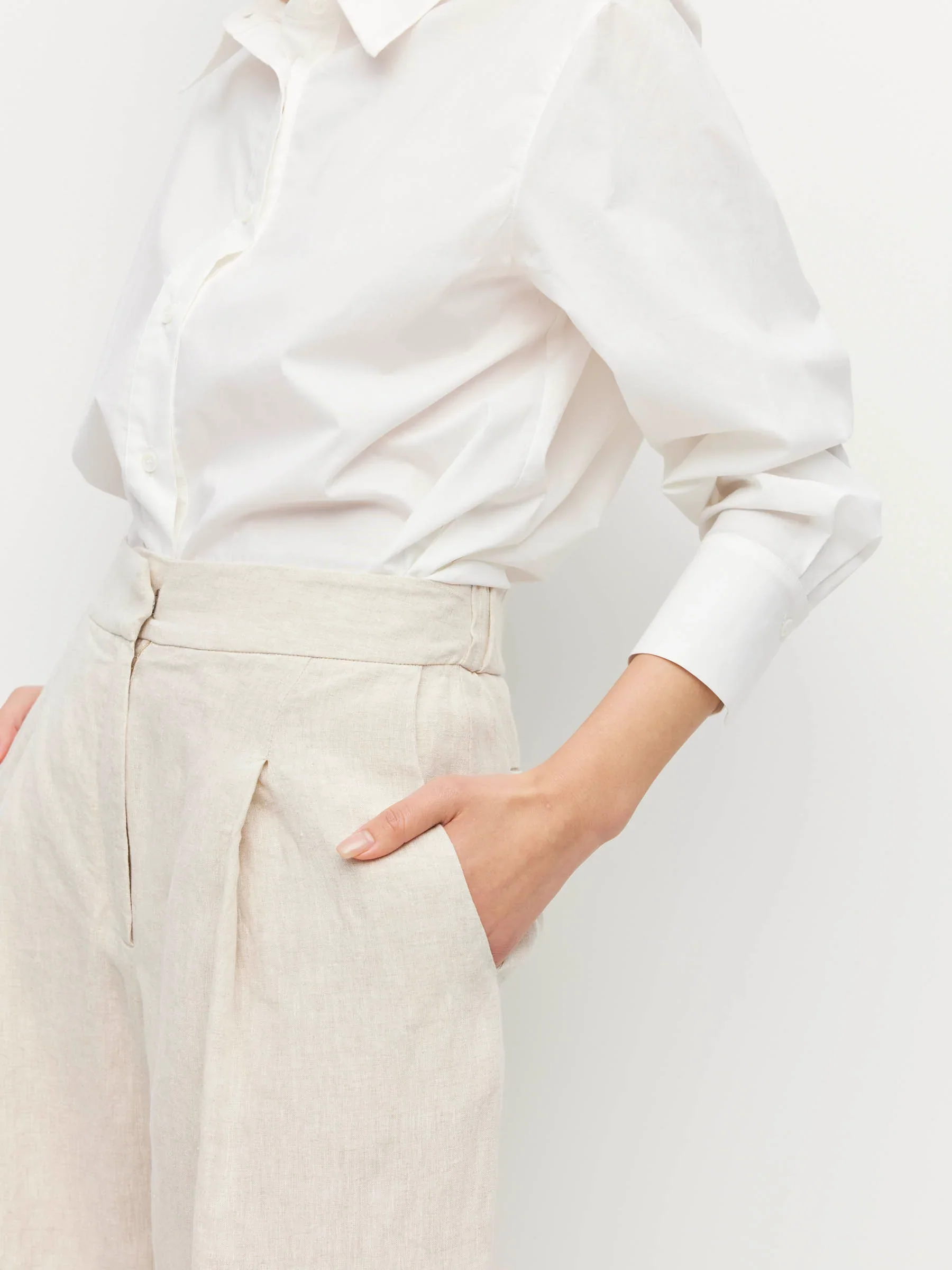 Halina Short - Image 4