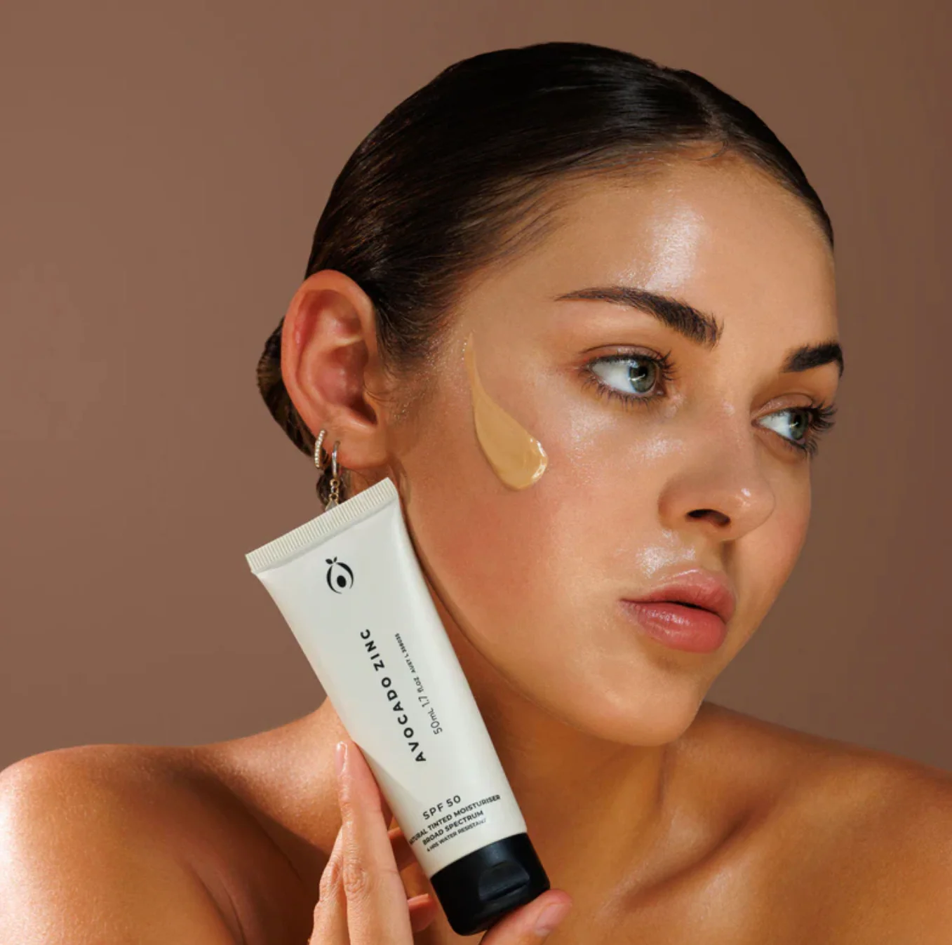 SPF 50 Natural Tinted Moisturiser - Medium Dark - Image 3